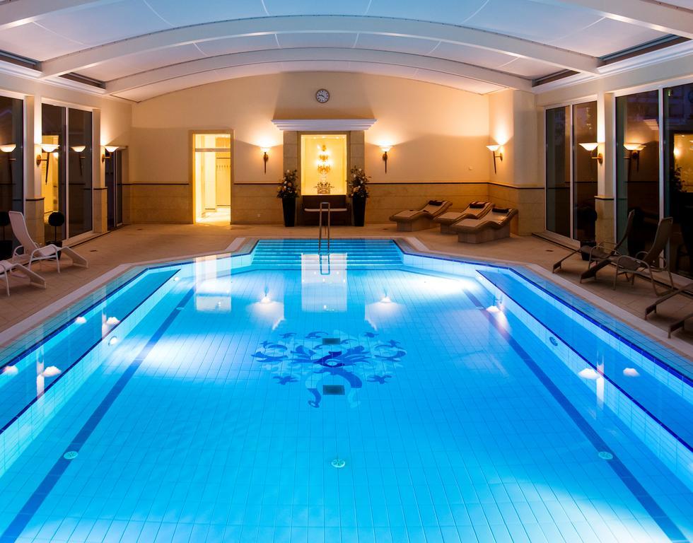 באד פיסינג Thermenhotel Quellenhof מראה חיצוני תמונה