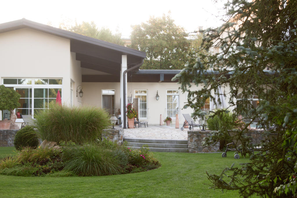באד פיסינג Thermenhotel Quellenhof מראה חיצוני תמונה