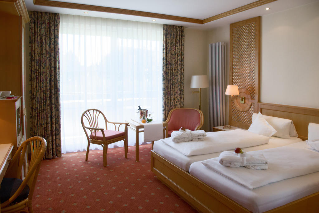באד פיסינג Thermenhotel Quellenhof חדר תמונה