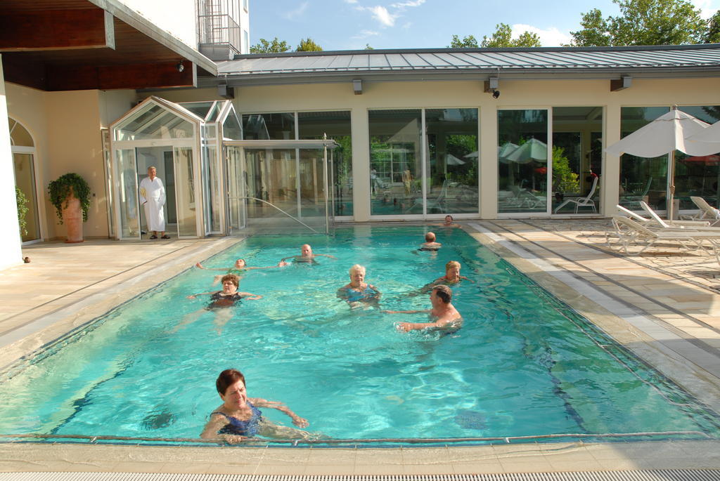 באד פיסינג Thermenhotel Quellenhof מראה חיצוני תמונה